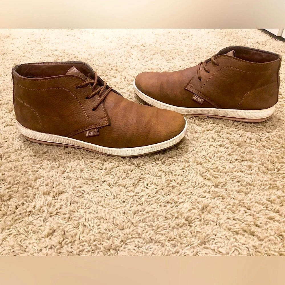 🟫BASS Brown Camel Chukka Lace-Up Ankle Boots Cushioned Shoes (w/White Trim)
